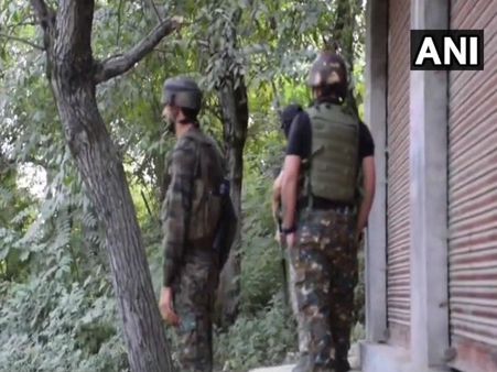 શોપિયામાં સેના-આતંકીઓ વચ્ચે અથડામણ ચાલુ, 72 કલાકમાં 8 આતંકી ઠાર