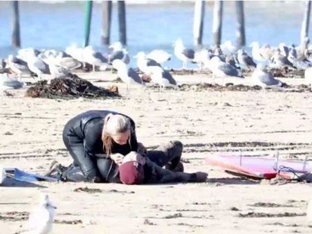 પહેલી ડેટમાં સર્ફિંગ પર ગયા હતા મેક્સ અને એન્ડી પહેલી ડેટમાં સર્ફિંગ પર ગયા હતા મેક્સ અને એન્ડી