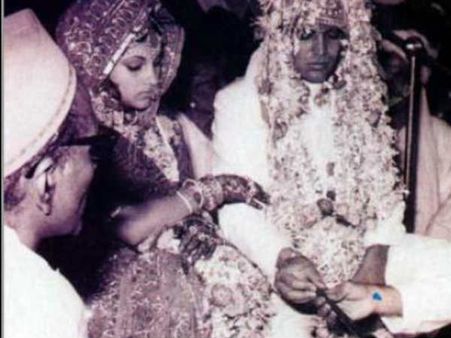 ડિમ્પલ કાપડિયા ડિમ્પલ કાપડિયા