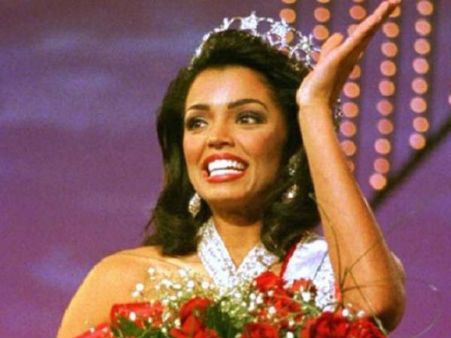 કેન્સરથી પીડિત હતી ચેલ્સી સ્મિથ