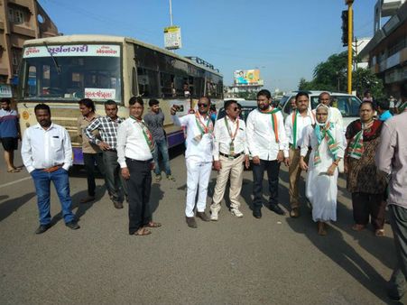 અત્યાર સુધીમાં 120થી વધુ કોંગ્રેસી કાર્યકરોની અટકાયત