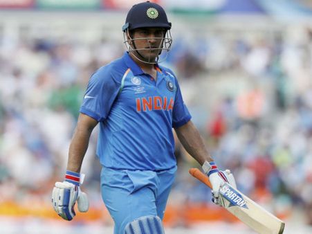 એશિયા કપઃ શર્માની ગેરહાજરીમાં ધોનીએ સંભાળી ટીમની કમાન