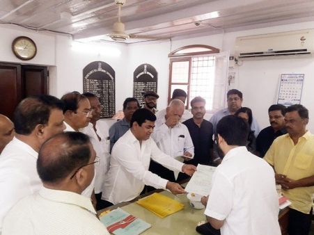 ગોવામાં કોંગ્રેસે સરકાર બનાવવાનો દાવો રજુ કર્યો, જાણો આગળ