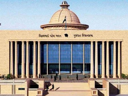 સરકારને બંને મોરચે ઘેરવાની રણનીતિ