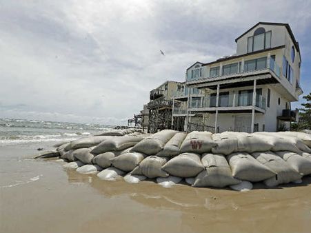 નોર્થ કેરોલિનામાં વાવાઝોડાં ફ્લોરેન્સે મચાવી તબાહી, જુઓ વીડિયો