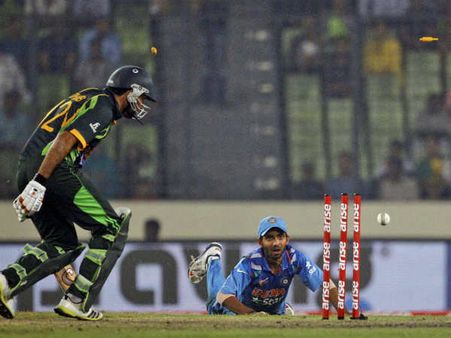 ભારત-પાકિસ્તાનની મેચ પર રમાયો 2500 કરોડનો સટ્ટો, જાણો શું ચાલે છે ભાવ