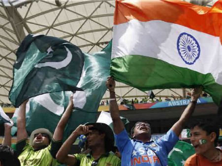 INDvsPAK: 1.5 લાખ રૂપિયામાં વેચાઈ રહી છે સ્ટેડિયમની ટિકિટ