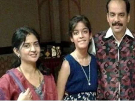 પત્ની અને દીકરીએ ઝેર ગટગટાવ્યું પત્ની અને દીકરીએ ઝેર ગટગટાવ્યું