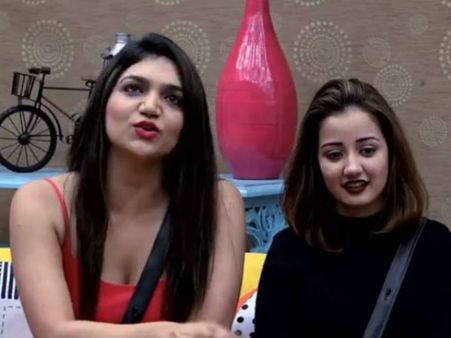 Big Boss 12: કૃતિ અને રોશમી થઈ બેઘર, કહ્યું- કરણવીરે આપ્યો દગો