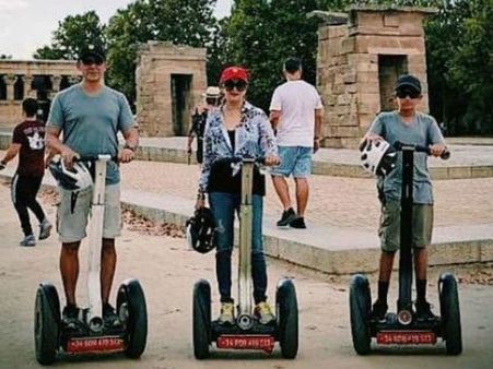 પરિવાર સાથે અહીં રજાઓ માણી રહી છે માધુરી દીક્ષિત, ફોટા વાયરલ