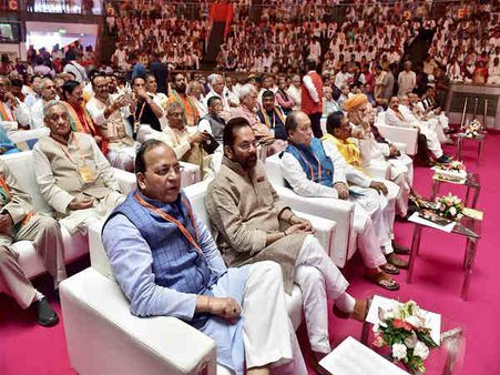 યોજનાઓના પ્રચાર પર જોર