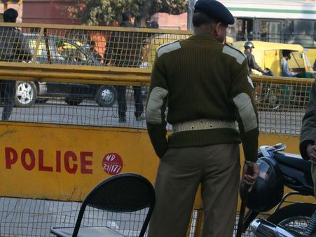 પત્ની પર કેસ દાખલ