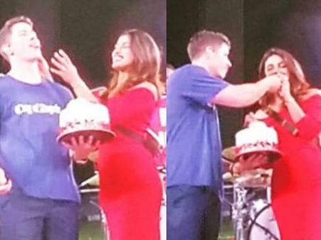 મેચની વચ્ચે કાપી બર્થડે કેક મેચની વચ્ચે કાપી બર્થડે કેક