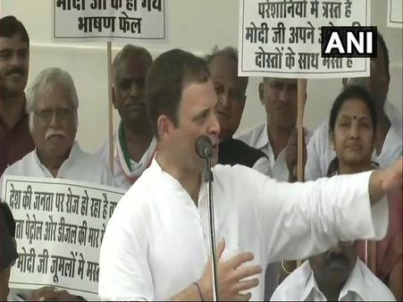 રાફેલથી લઈ નોટબંધી સુધી ઘેર્યા