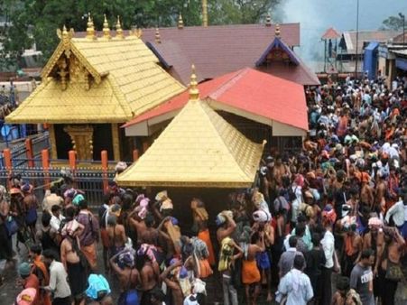 પહાડો પર થઈને મંદિર સુધી જાય છે રસ્તો પહાડો પર થઈને મંદિર સુધી જાય છે રસ્તો