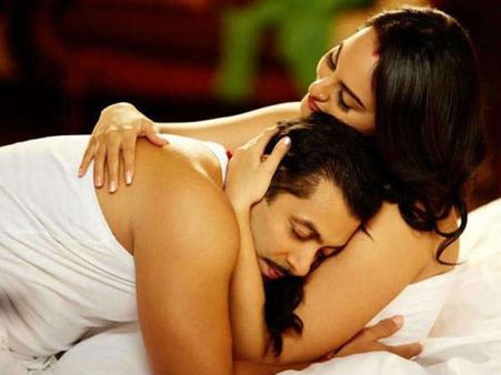 સેક્સ સીન કરવાથી કે કપડાં ઉતારવાથી ફિલ્મ હિટ ન થાયઃ સલમાન ખાન