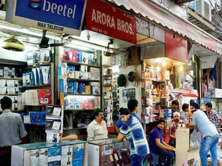 સસ્તી એસેસરીઝઃ 10 રૂપિયામાં મોબાઈલ કવર