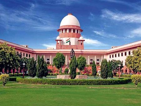 જસ્ટીસ ઈન્દુ મલ્હોત્રાનો અભિપ્રાય અલગ જસ્ટીસ ઈન્દુ મલ્હોત્રાનો અભિપ્રાય અલગ