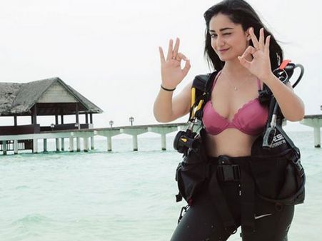 ત્રિધા ચૌધરી ત્રિધા ચૌધરી