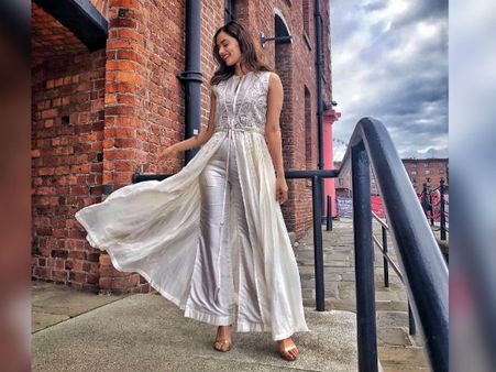 હોટ અને સુંદર છે મિસ વર્લ્ડ માનુષી છિલ્લર