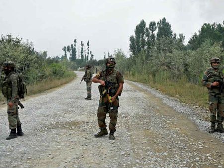 પુલવામાઃ સેનાએ કેમ ઘેર્યા છે 20 ગામો? શું છે સેનાનું ખાસ સર્ચ ઓપરેશન ‘કાસો'?