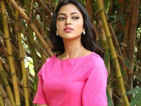 દક્ષિણમાં પહોંચ્યું #MeToo અમાલા પૉલે ડિરેક્ટર પર લગાવ્યા યૌન શોષણના આરોપ