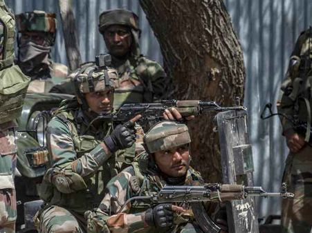 J&K: ચૂંટણી પહેલા 250 આતંકવાદીઓ ઘૂસણખોરીની ફિરાકમાં