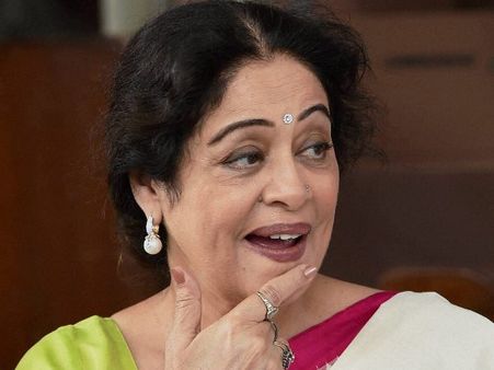 છોકરીઓ જ ઘરમાં કેમ રહે, છોકરાઓ કેમ નહીં?