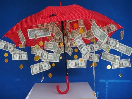 દુનિયાની સૌથી મોટી લૉટરી જીતવાનો મોકો, 144 રૂપિયામાં જીતી શકો 11 હજાર કરોડ