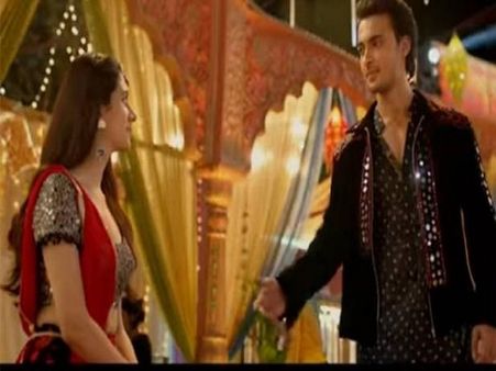 માત્ર ગીત સારાં છે