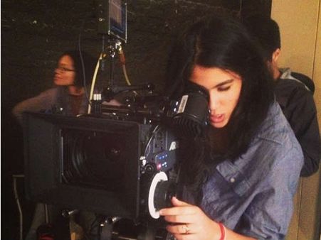 કુર્તામાં હાથ નાખ્યો કુર્તામાં હાથ નાખ્યો