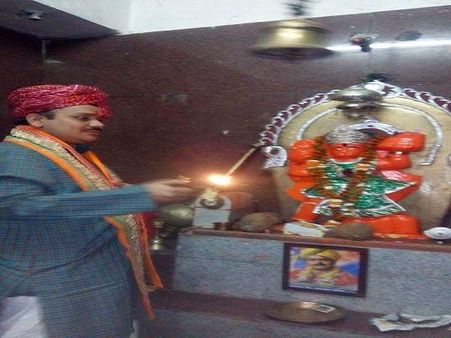 મધ્યપ્રદેશમાં વધુ એક સંત નેતા બનવાને રસ્તે