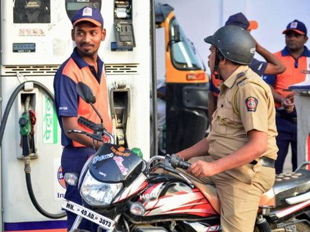 ગ્રામીણ ક્ષેત્ર કે નાના શહેરોમાં જૂનાં મશીન વધુ છે