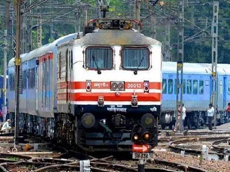 પહેલાથી વધુ સુરક્ષિત બની રેલવે મુસાફરી, જુઓ આંકડા
