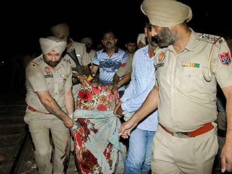 પંજાબમાં ગોજારો ટ્રેન અકસ્માત, 13 સેકન્ડમાં 58 લોકોનાં મોત