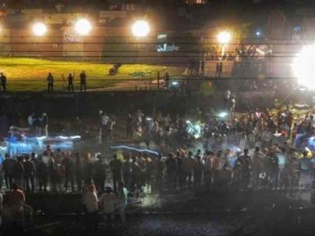 અચાનક અવા પહોંચી ટ્રેન