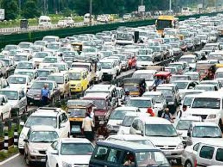 10 વર્ષ જૂનાં ડીઝલ અને 15 વર્ષ જૂનાં પેટ્રોલ વાહનો પર પ્રતિબંધ
