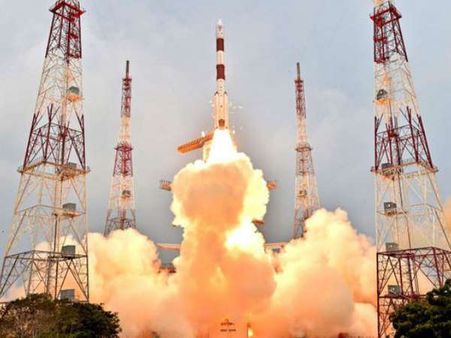 ઈસરો પ્રમુખ બોલ્યા, 2022 સુધી માનવને અંતરિક્ષમાં મોકલશે ભારત