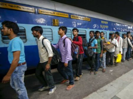 પ્રવાસી મજૂરો વિના ગુજરાતનો ઉદ્યોગ ચલાવવો સરળ નથી