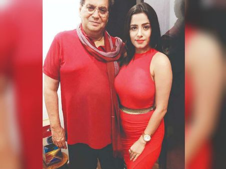 મસાજ કરવા કહ્યુ