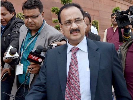 CBI vs CBI: આલોક વર્માનો જવાબ લીક થતાં CJI ભડક્યા, સુનાવણી ટાળી