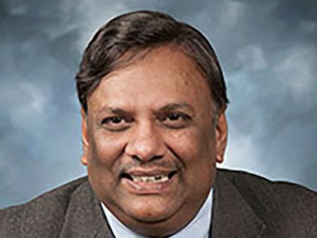 યુએસની એક યુનિવર્સિટીમાં ભારતીય છાત્રોનો નોકરોની જેમ ઉપયોગ કરતો ભારતીય પ્રોફેસર