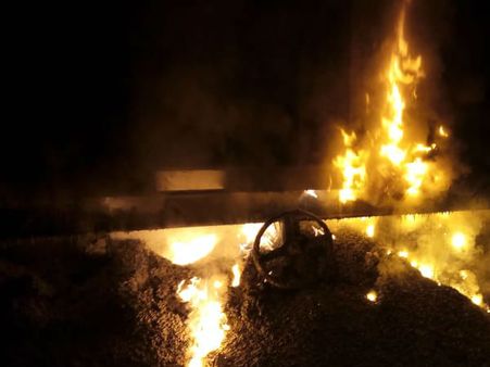 મહારાષ્ટ્રઃ માલગાડીના ડબ્બામાં ભીષણ આગ લાગી, 12 ટ્રેન રદ