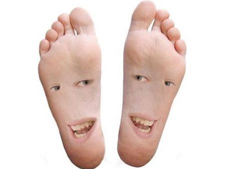 જો તમારા પગમાં છે આ રેખા, તો તમે ટૂંક સમયમાં બનશો કરોડપતિ