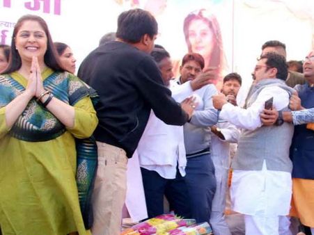 નગ્માને પણ ગુસ્સો આવ્યો