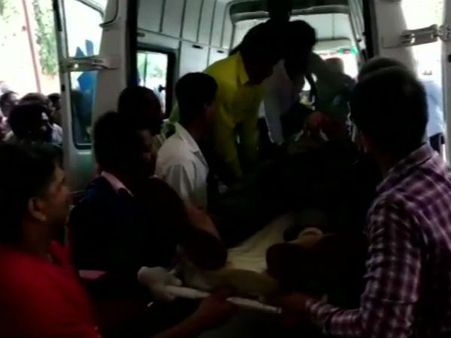 છત્તીસગઢના દંતેવાડામાં નક્સલી હુમલો, 4 લોકોની મૌત