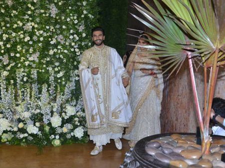 છૂપાઈ ગયો ચાંદ