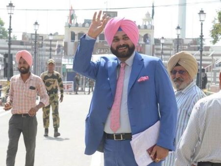 પાક પીએમની પણ પ્રશંસા કરી નવજોત સિંહ સિદ્ધુએ પાક પીએમની પણ પ્રશંસા કરી નવજોત સિંહ સિદ્ધુએ