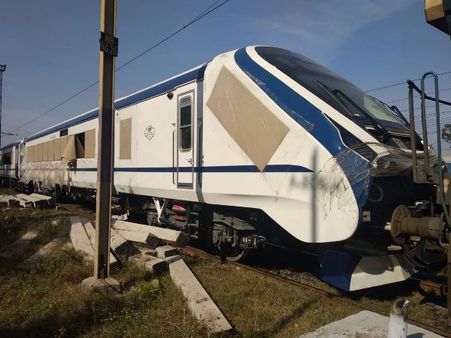 આજે ટ્રેનનું પહેલું ટ્રાયલ કરાશે આજે ટ્રેનનું પહેલું ટ્રાયલ કરાશે