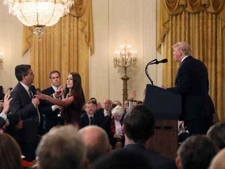 ડોનાલ્ડ ટ્રમ્પ સાથે વિવાદ બાદ વાઇટ હાઉસે CNNના રિપોર્ટરનો પ્રેસ પાસ રદ કર્યો